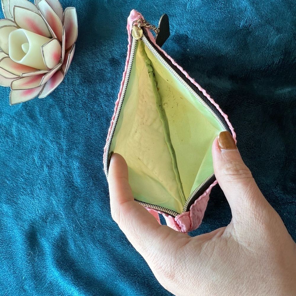 Ipsy Pink Textured Pouch with Heart Charm - Picture 4 of 4